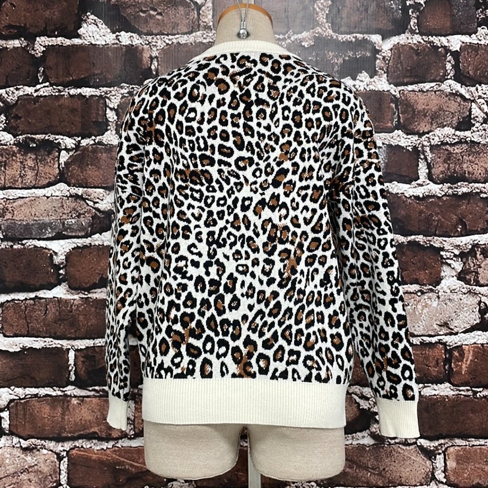 T Tahari Sweater Pullover Cheetah Print Crew Neck Brown Cream Size Small S - Picture 9 of 14